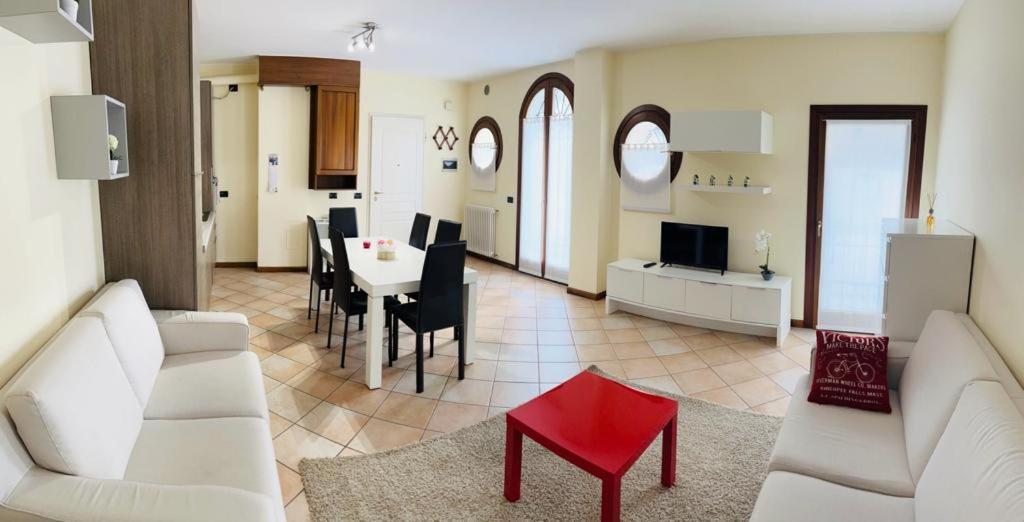 Appartamento Centro Storico Conegliano Bagian luar foto